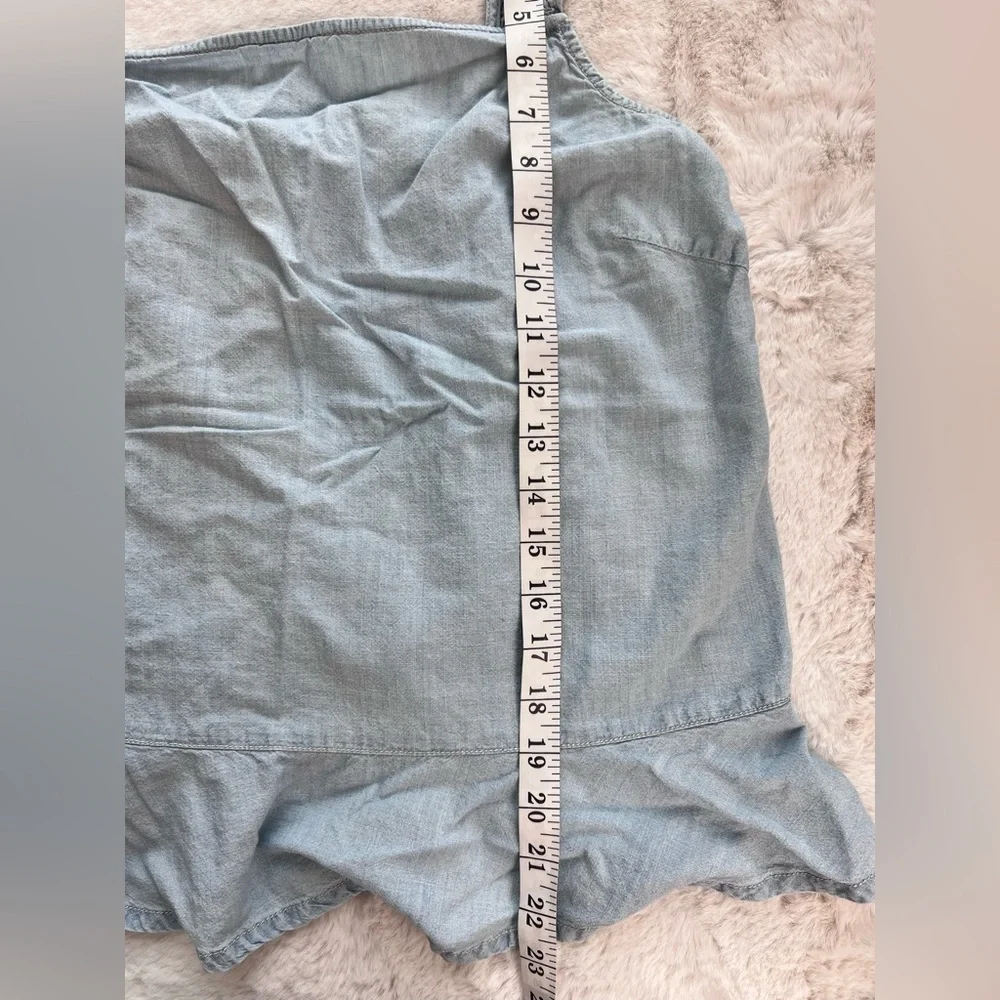 Madewell Ruffle Chambray light blue tank top size L - Picture 5 of 8